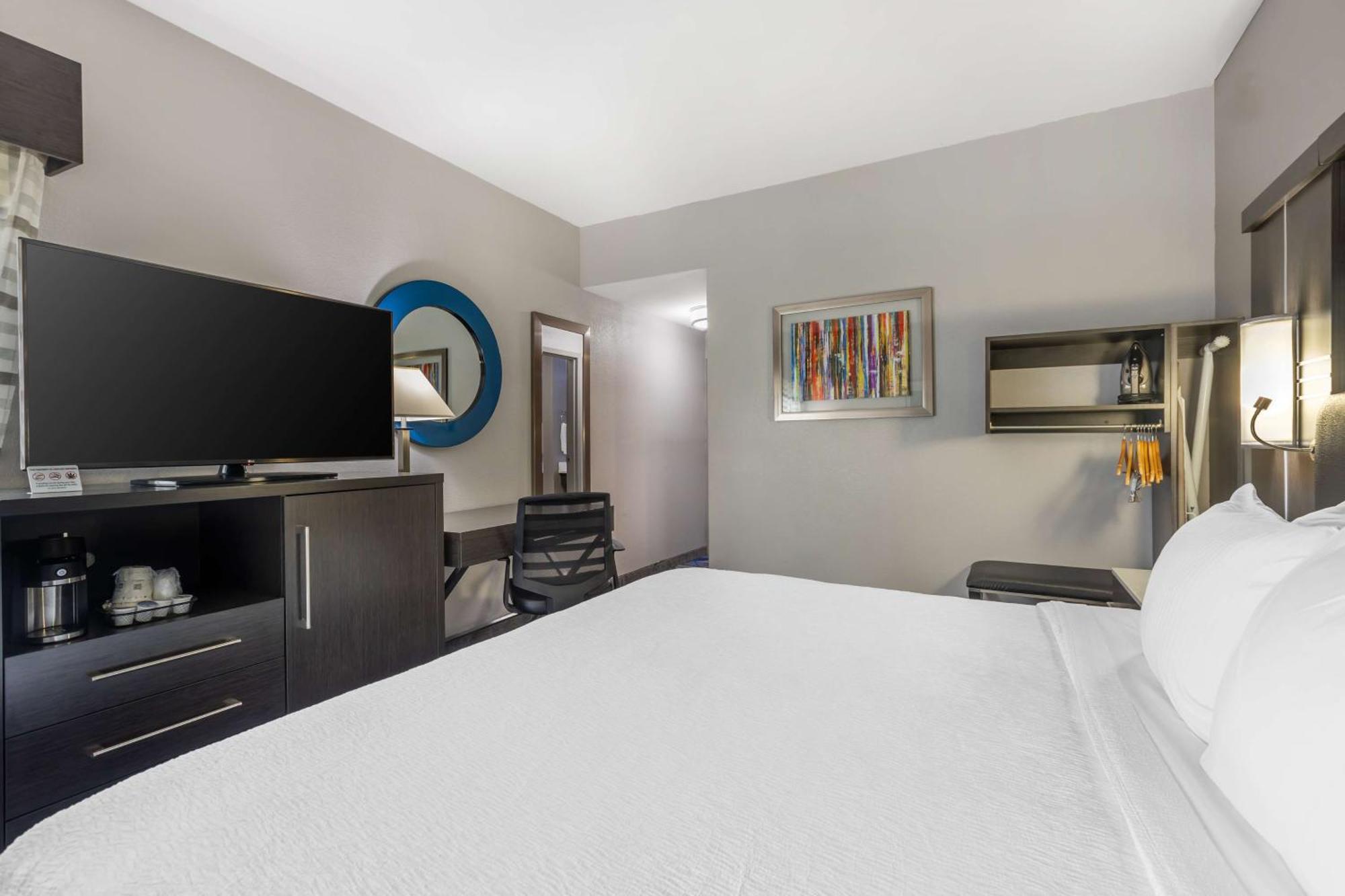 Best Western Plus Spartanburg Exterior photo