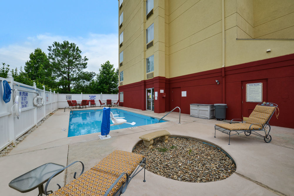 Best Western Plus Spartanburg Exterior photo