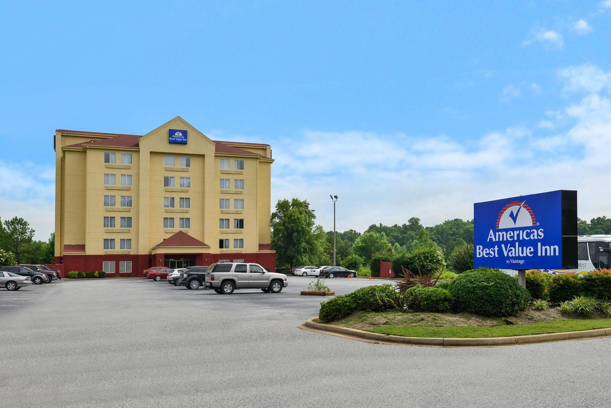 Best Western Plus Spartanburg Exterior photo