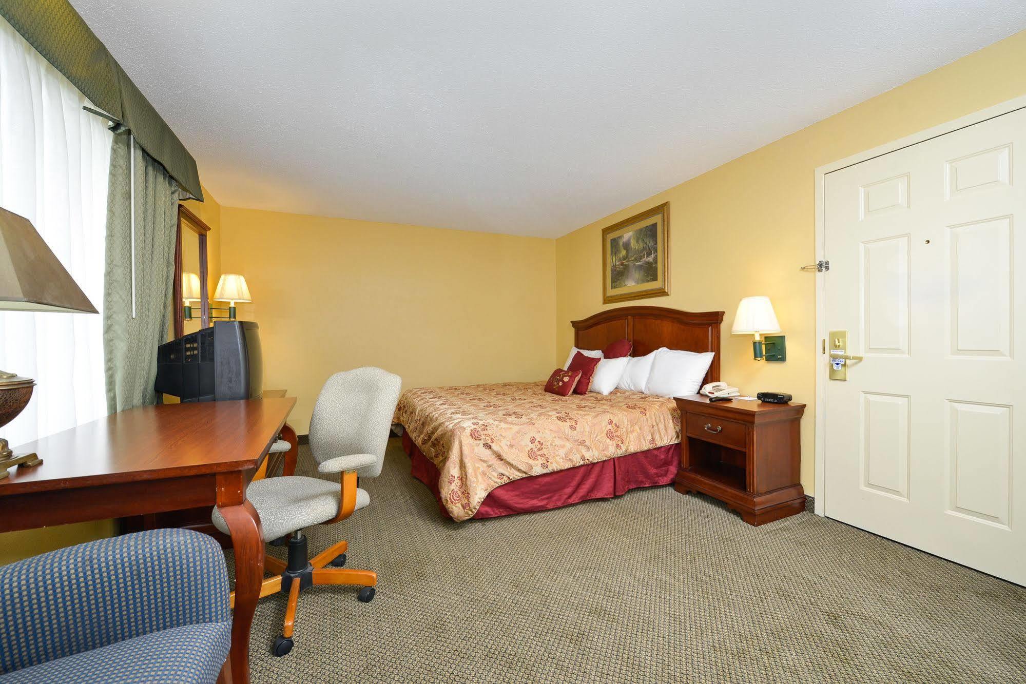 Best Western Plus Spartanburg Exterior photo