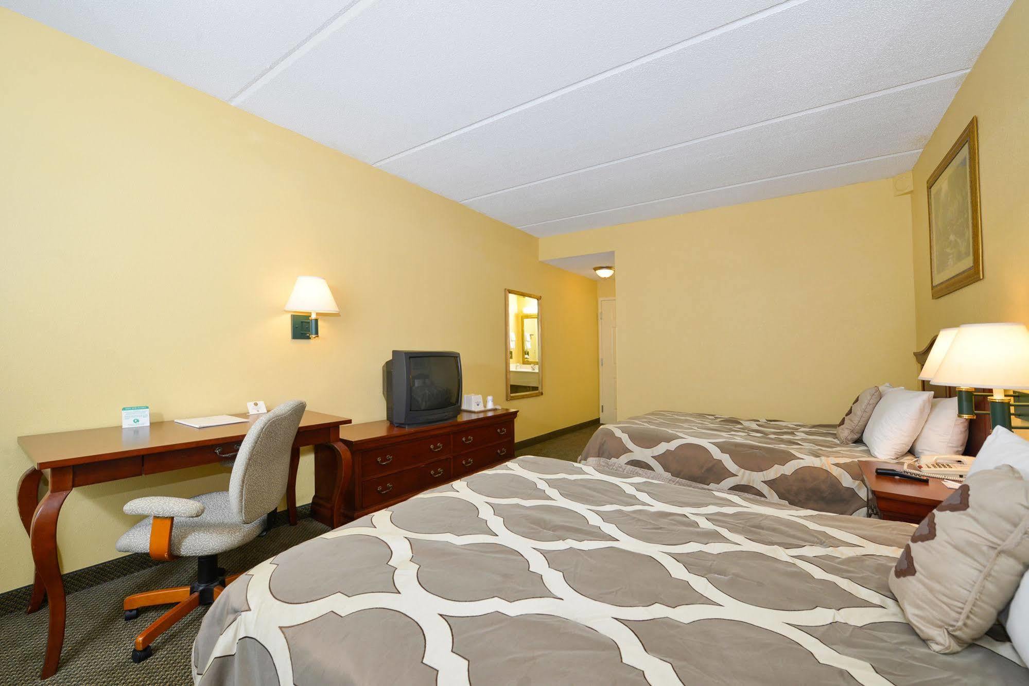Best Western Plus Spartanburg Exterior photo